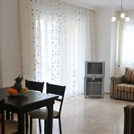 Hisar Garden Apartment *