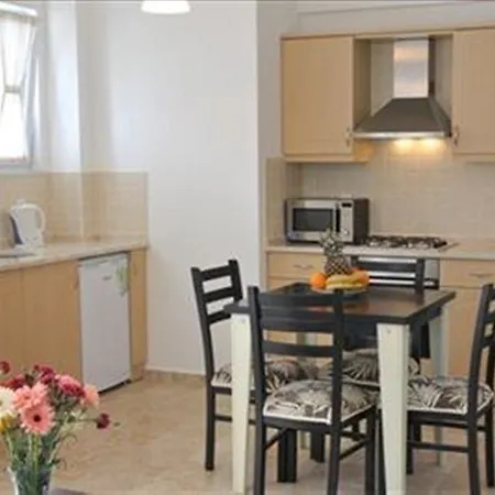 Hisar Garden Apartment *